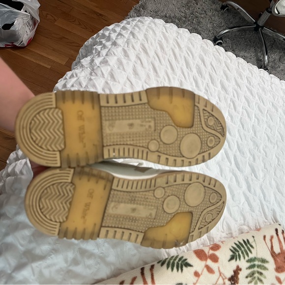 OFF WHITES size 39 - Picture 6 of 14